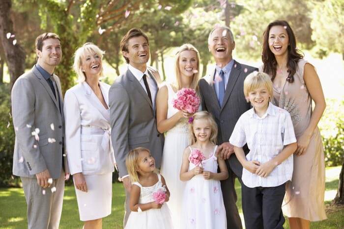 Hochzeitsbild mit der Familie