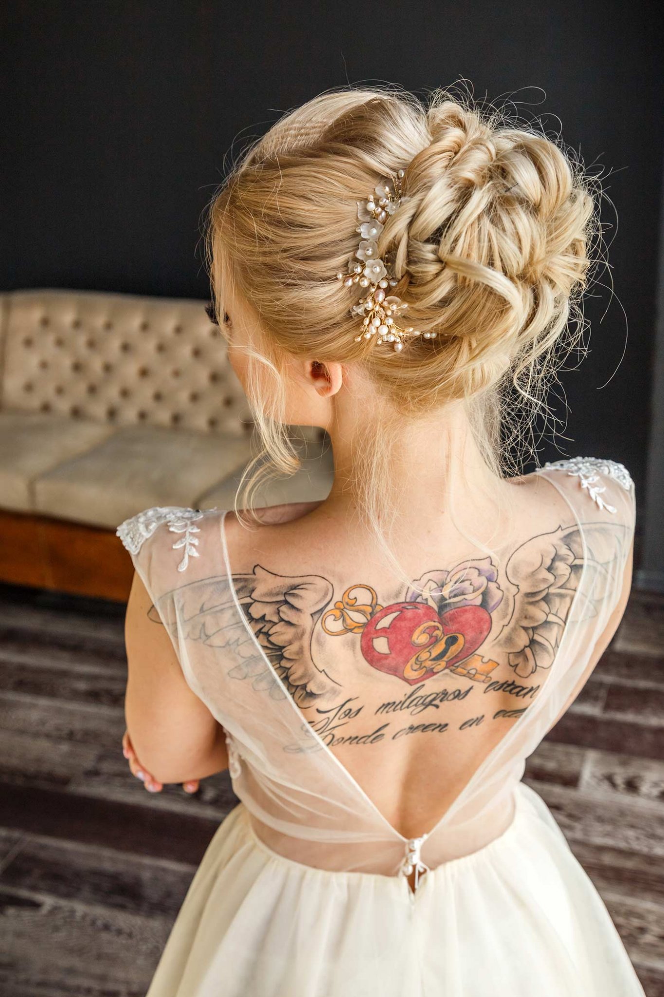 Im Brautkleid mit Tattoo So schön sind tätowierte Bräute