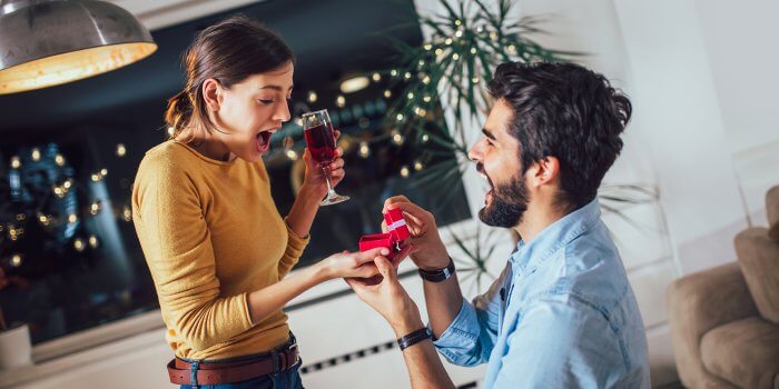 Heiratsantrag zu Hause Tipps & Beispiele von Anträgen